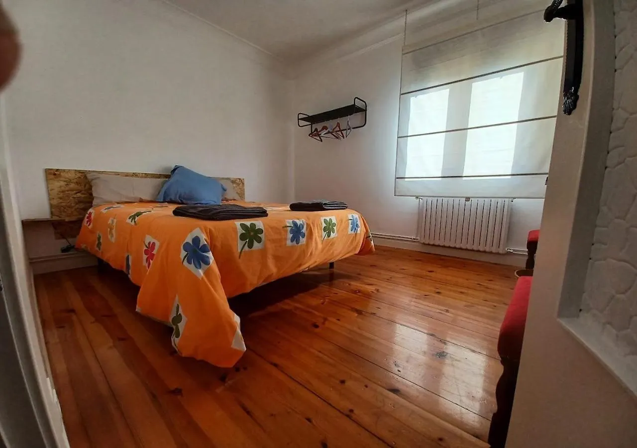 Homestay Habitaciones En El Atico De Tona Mirando A La Bahia De Santander Spain
