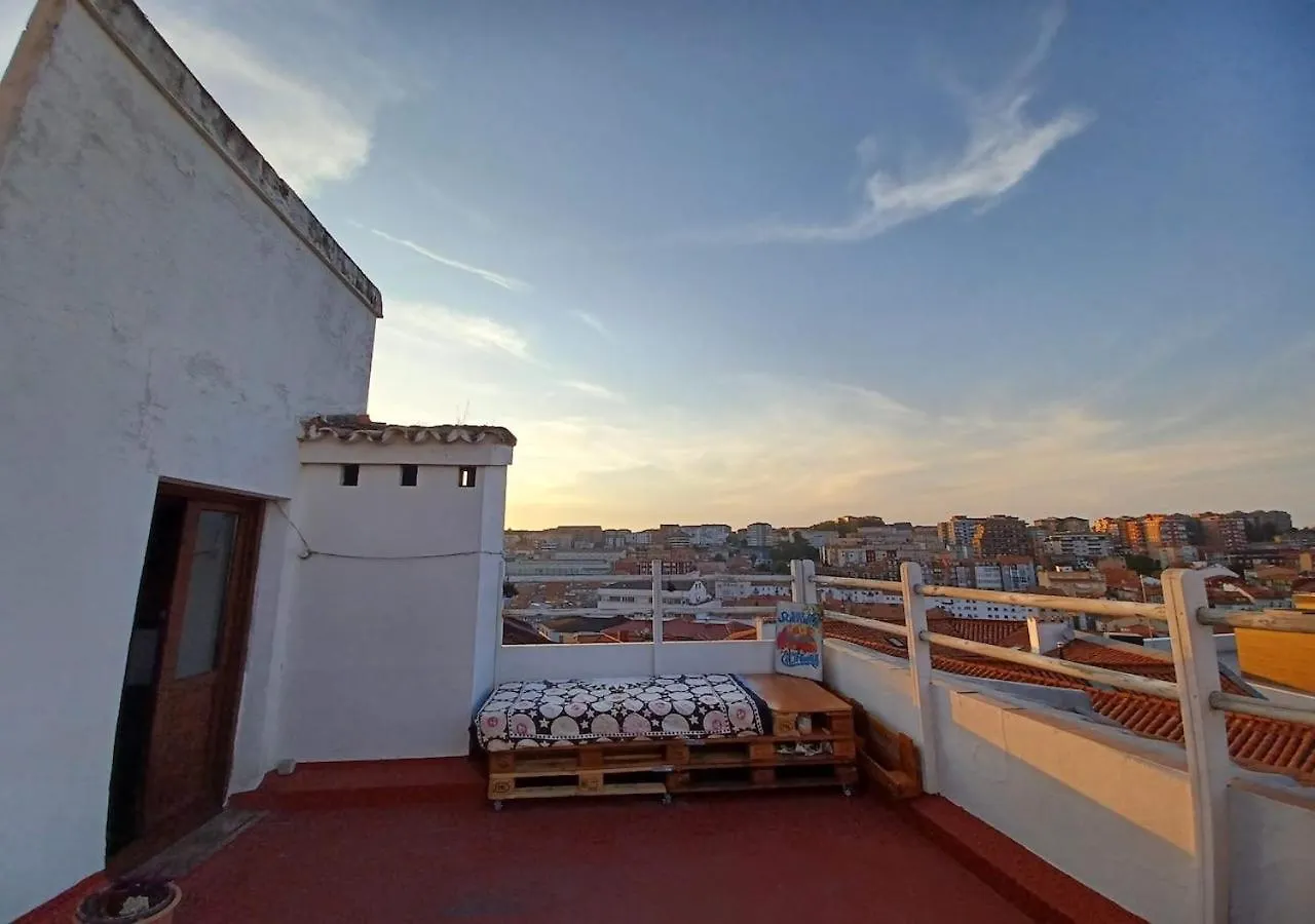 Habitaciones En El Atico De Tona Mirando A La Bahia De Santander Homestay